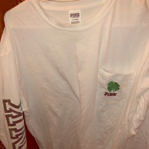 VS Pink Long Sleeve Graphic Top ☘️ Sz L